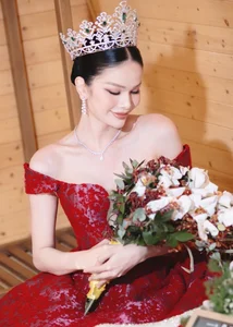 Beauty Queen Ha Tam Nhu Embraces Glamorous Fashion After Coronation Success - image 11