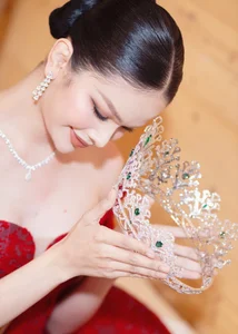 Beauty Queen Ha Tam Nhu Embraces Glamorous Fashion After Coronation Success - image 10