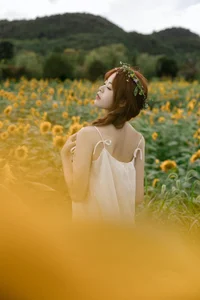 Art Language Vol.5274: Exploring Contemporary Portraiture with Suo in YiTuYu Gallery - image 0