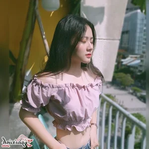 The Evolution of Nguyễn Dương Hồng Hân: Four Years After Becoming the 'Ao Dai Hotgirl' - image 19