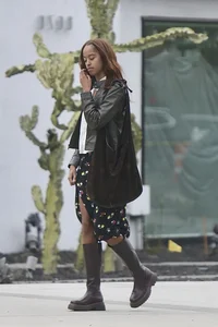 Malia and Sasha Obama: The Evolution of Gen Z Fashion Icons and Street Style Trends - image 1