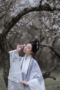 Stunning Visuals of Ting Er in YiTuYu Art Language Vol.6487 - image 26