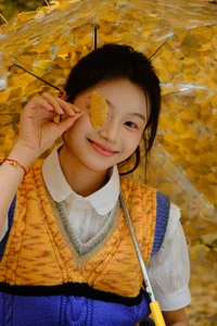 YiTuYu Art Language Vol.8099: The Playful Elegance of Xiao Fan Qie - image 4