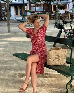 Chic French Summer Dress Trends 2026: Elegant and Youthful Styles for Women - image 5