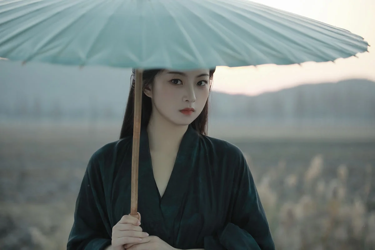 YiTuYu Art Language Vol.6478: The Radiant Xiao Zhuo in Red