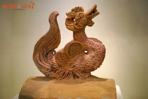 Exploring the Unique Symbolism of Bird Imagery in Precious Vietnamese Antiques - image 0