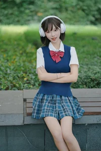YiTuYu Art Language Vol.8034: Featuring the Radiant Xiao Yu Portraiture - image 22
