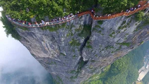 Exploring the Mystical Peaks: A Journey Through China's Most Ethereal Mountain Landscapes - image 12