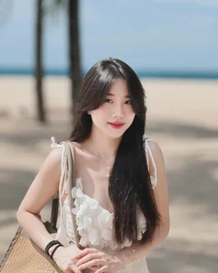 Stunning Bikini Fashion Trends: How This Viral Star Redefines Summer Beach Style - image 1