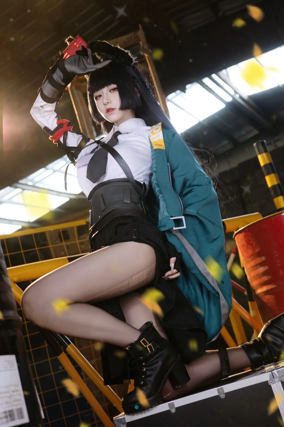 Stunning Hoshimi Miyabi Cosplay by Shuang Mu Fu Su from Zenless Zone Zero (ZZZ) – 31P Exclusive Photo Collection