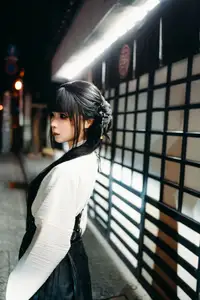 Coser Chunmomo: Discover the enchanting autumn night beauty in her Autumn Quest Part02 series - image 2
