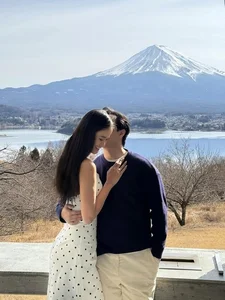 A Modern Fairytale: The Inspiring Journey and Romantic Proposal of a Rural Icon - image 1