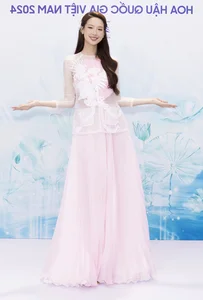 Elegant Modern Outfits Inspired by Traditional Ethnic Culture: A Fusion of Heritage and High Fashion - image 8