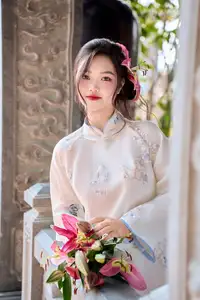 Graceful Vietnamese Ao Dai Beauty in Ancient Architecture - image 6