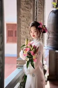Graceful Vietnamese Ao Dai Beauty in Ancient Architecture - image 9