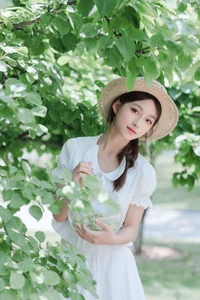 Elegant Summer Portraiture: Lin Miao Xin in YiTuYu Art Language Vol.9107 – Captured in Soft Sunlight and Natural Shadows - image 6