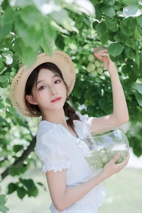 Elegant Summer Portraiture: Lin Miao Xin in YiTuYu Art Language Vol.9107 – Captured in Soft Sunlight and Natural Shadows - image 12