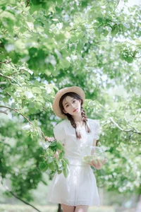 Elegant Summer Portraiture: Lin Miao Xin in YiTuYu Art Language Vol.9107 – Captured in Soft Sunlight and Natural Shadows - image 24