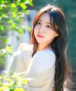 Stunning Korean Influencer Captivates Fans with an Angelic Smile and Perfect Hourglass Figure - image 1