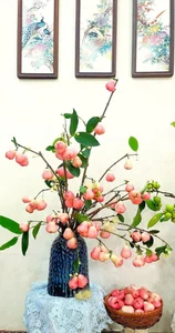 Creative Fruit-Themed Vases: The Latest Trend in Modern Home Interior Design - image 1