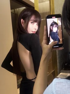Thúy Diễm’s Youthful Transformation: The Vietnamese Star’s K-Pop Style - image 0