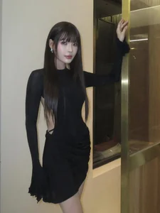Thúy Diễm’s Youthful Transformation: The Vietnamese Star’s K-Pop Style - image 4