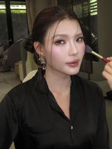 Thúy Diễm’s Youthful Transformation: The Vietnamese Star’s K-Pop Style - image 1