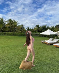 Stunning Bikini Collection Featuring Tran Linh Huong: A Masterclass in Summer Fashion and Fitness Aesthetics - image 19