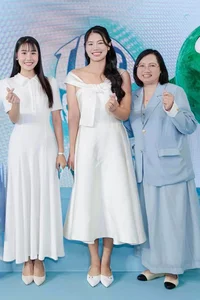 Ánh Viên's Radiant Style Transformation and Elegant European Vibe - image 7