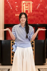Ánh Viên's Radiant Style Transformation and Elegant European Vibe - image 0