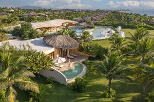 Top 10 Luxury Beach Resorts in Vietnam for 2024: Your Ultimate Vacation Guide - image 5
