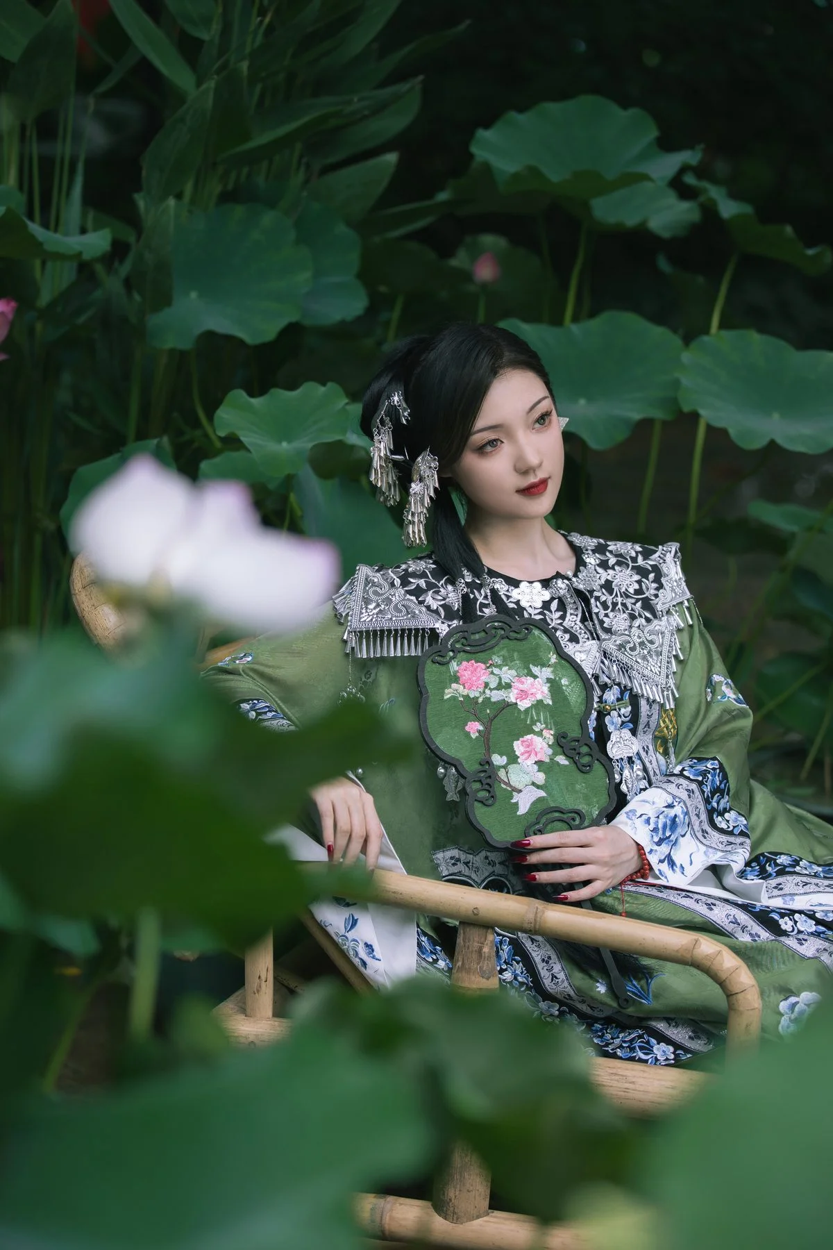 Exploring the Elegance of Qi Ni Si Mao in YiTuYu Art Language Vol.5113 Digital Collection