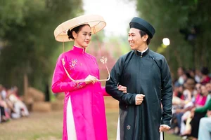 Viet Trinh Graces the Runway: A Celebration of Timeless Elegance and Vietnamese Fashion Heritage - image 2