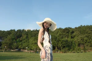Xiao Fan Qie Showcases Elegant Style in YiTuYu Art Language Vol.7798 Collection - image 20