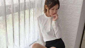 IESS PH-S004 Zi Wei Windowsill Series: Artistic Hosiery and Natural Light Photography - image 1