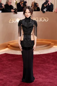 Top 10 Best Dressed Women at the 2026 Golden Globes Awards - image 9