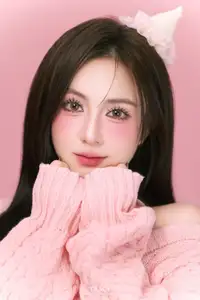 Charming Girl in Pink Sweater Embraces Cozy Christmas Style: Festive Fashion Elegance - image 1