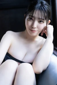 Yuuri Rukawa FRIDAY Digital Photo Book Vol. 1: Stunning Japanese Glamour and Lifestyle Photography Collection Featuring 52 High-Quality Images - image 11