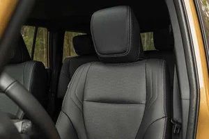 2026 Toyota Land Cruiser Prado Altitude: The Ultimate Rugged Off-Road SUV Built for Adventure and Unmatched Performance - image 5