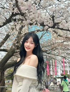 Stunning Korean Influencer Fashion: The Allure of Off-The-Shoulder Style Trends and K-Beauty Aesthetics - image 4