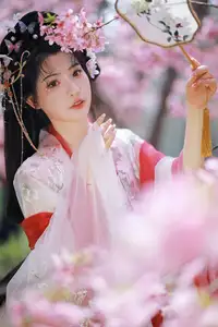YiTuYu Vol.8715 A Ming: Enchanting Fairy Amidst Blooming Sakura - A Vision of Art Language - image 2