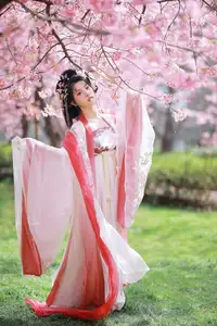 YiTuYu Vol.8715 A Ming: Enchanting Fairy Amidst Blooming Sakura - A Vision of Art Language - image 1