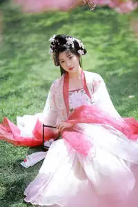 YiTuYu Vol.8715 A Ming: Enchanting Fairy Amidst Blooming Sakura - A Vision of Art Language - image 4