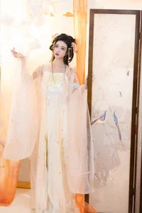 Captivating Visuals from YiTuYu Art Language Vol.5614 Qi Luo Sheng De Xiao Su Su - image 21
