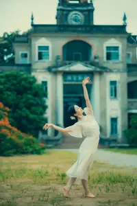 Immerse in Artistic Beauty: Xiao Ran's Graceful Dance Amidst Ancient Nature - YiTuYu Vol.8777 - image 23
