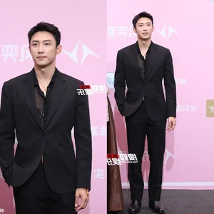 iQiyi Scream Night 2024 Red Carpet Highlights: Unique Fashion and Brilliant Chinese Celebrity Appearances - image 19