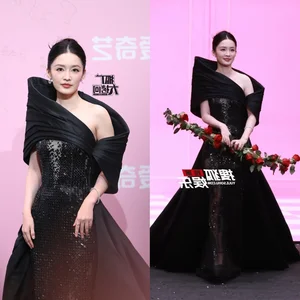 iQiyi Scream Night 2024 Red Carpet Highlights: Unique Fashion and Brilliant Chinese Celebrity Appearances - image 55