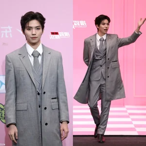 iQiyi Scream Night 2024 Red Carpet Highlights: Unique Fashion and Brilliant Chinese Celebrity Appearances - image 5