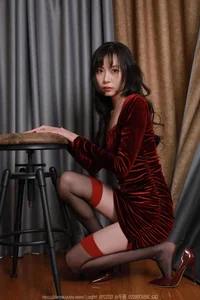 IESS Tuan Tuan Charming Knee-highs: Trendy Hosiery and Casual Elegance - image 44