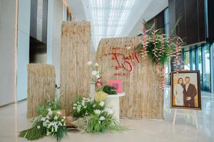 Minh Tu's Spectacular Wedding: A Night of High Fashion and Celebrity Glamour - image 0